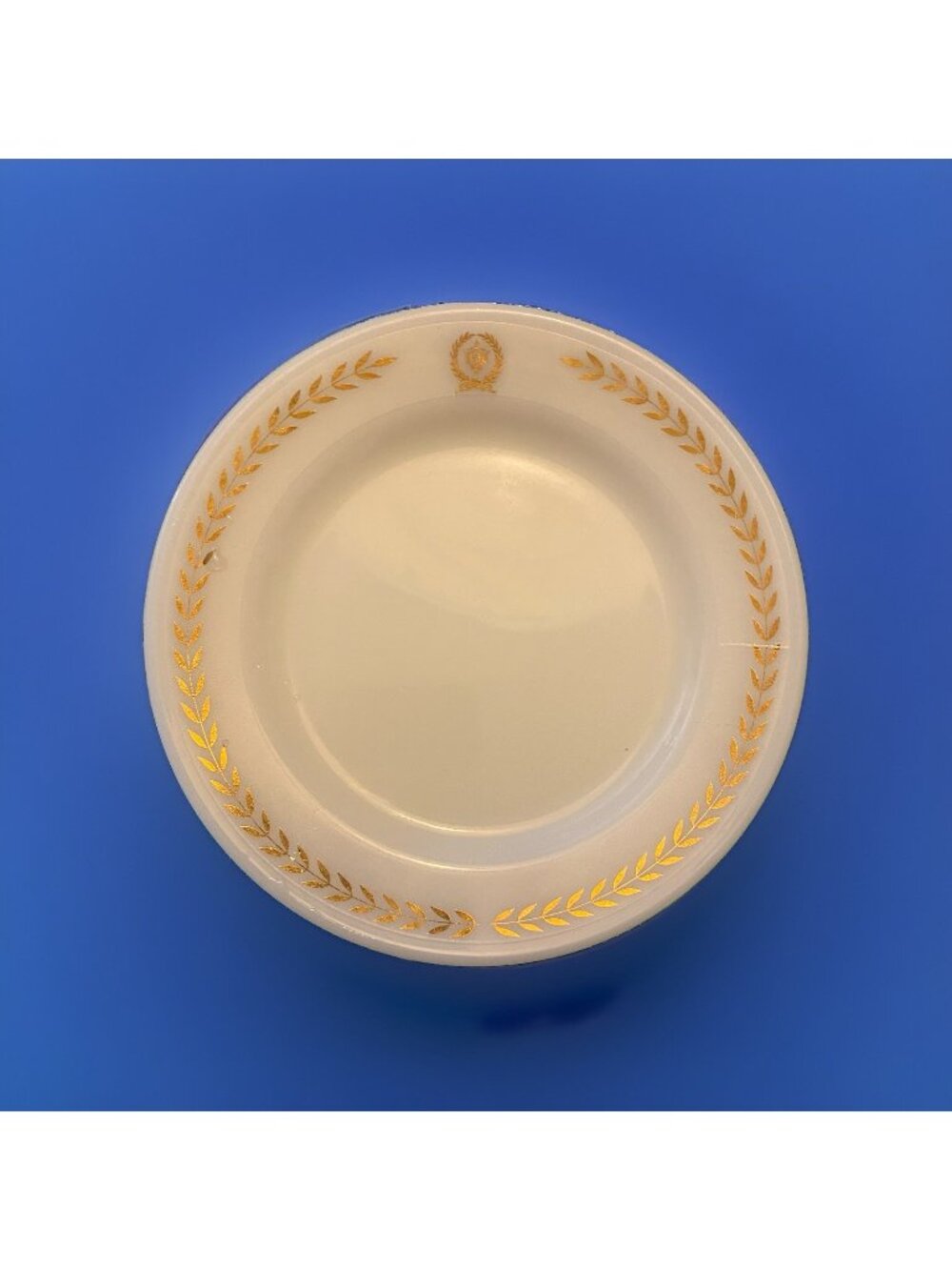 Set 6 Vtg Corning Pyrex Restaurant Ware Hilton Monogram 7 In Milk Glass Plates